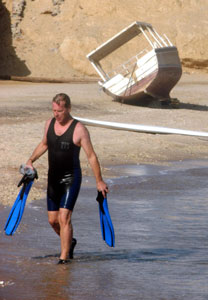 Paul leaves the water