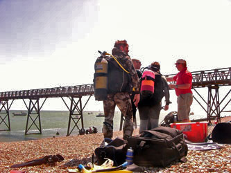 Preparing to dive - Oz, Giles and Wendy